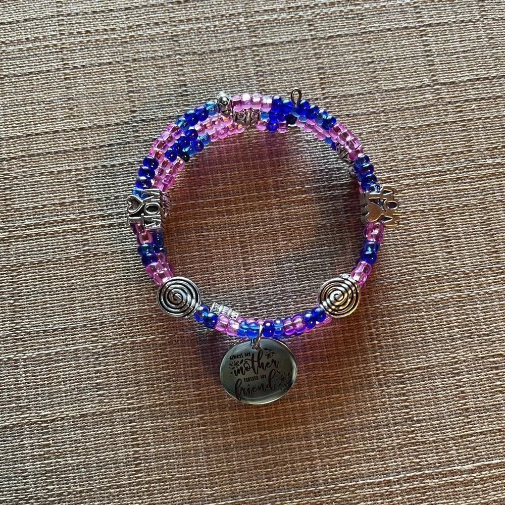 Mothers Day Beaded bracelet Handmade Hand Crafted Pink Blue Memory Wire - Picture 4 of 4